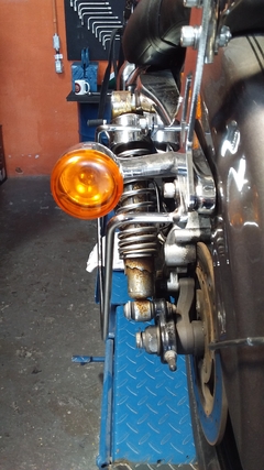Suporte/Afastador de Alforge - CROMADO - Harley Davidson - Sportster 883/1200/48 - loja online