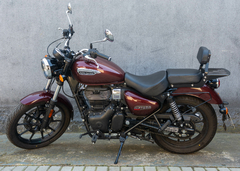 Suporte/Afastador de Alforge - PRETO - Royal Enfield - Meteor 350 (2021+) na internet