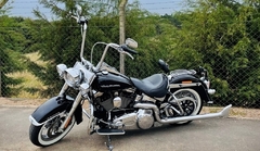 Imagem do Kit Guidão e Cabos CROMADOS - Seca Sovaco - 18" Pol. Altura - Tubo 1.1/4" Pol. - Harley Davidson - Heritage (2018+)