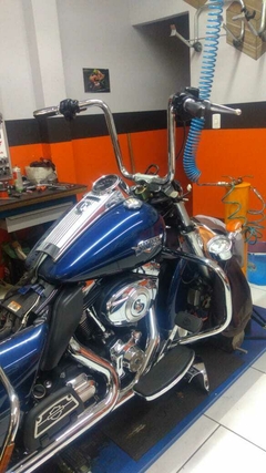Kit Guidão Seca Sovaco - 12" Pol. Altura - Tubo 1.1/4" Pol. - CROMADO - Harley Davidson - Road King (2016-2017 a 2020-2020) (ABS e Embreagem Hidráulica) - Ronco V2