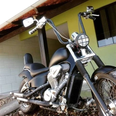 Imagem do Kit Guidão Seca Sovaco - 12" Pol. Altura - Tubo 1.1/4" Pol. - PRETO - Honda - Shadow 600