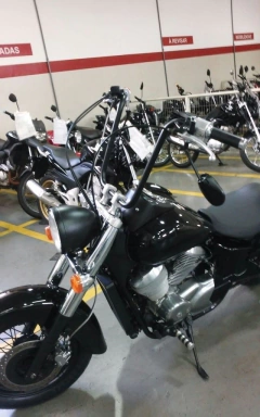 Kit Guidão Seca Sovaco - 15" Pol. Altura - Tubo 1" Pol. - PRETO - Honda - Shadow 750