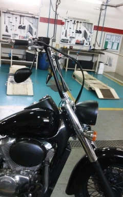 Kit Guidão Seca Sovaco - 12" Pol. Altura - Tubo 1" Pol. - PRETO - Yamaha - Drag Star 650 - loja online