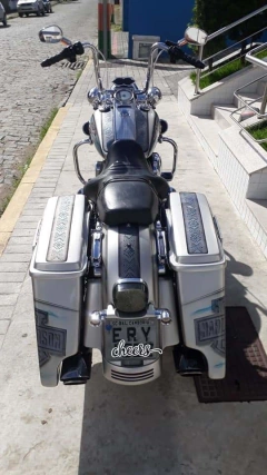 Kit Guidão Seca Sovaco - 15" Pol. Altura - Tubo 1.1/4" Pol. CURVE - PRETO - Harley Davidson - Road King (ABS) - loja online