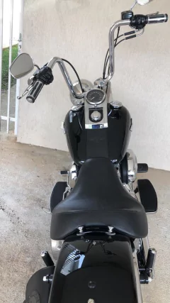 Guidão Seca Sovaco - 12" Pol. Altura - Tubo 1.1/4" Pol. - CROMADO - Harley Davidson - Fat Boy (Com Acelerador Eletrônico) - Ronco V2