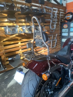 Sissy Bar com Easy Rider - Destacável - CROMADO - Harley Davidson - Breakout (até 2017) - Ronco V2