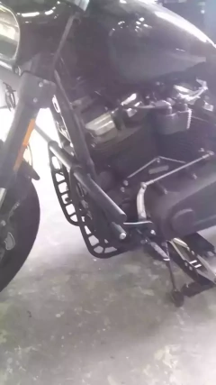 Mata cachorro/Protetor de Motor - Crash Bar - PRETO - Harley Davidson - Fat Boy (2018+) - loja online