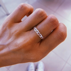 Anillo sinfin corazones - plata 925 (cod 21)