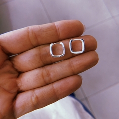 Mini argollas cuadraditas - plata 925 (cod 21)