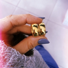 Argollas gorditas chatas - acero dorado (cod 17)