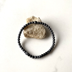 Pulsera alfonsine - hematite opaco & onix brilloso 4 mm (cod 21)