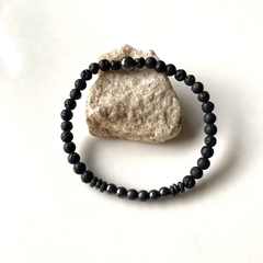 Pulsera livorno - volcánica y hematite 4 mm (cod 22)