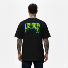 Camiseta Streetwear Uzi Et na internet
