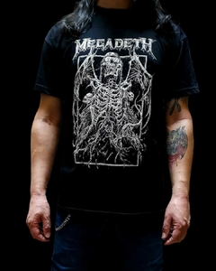 Remera Megadeth - Vic Rising