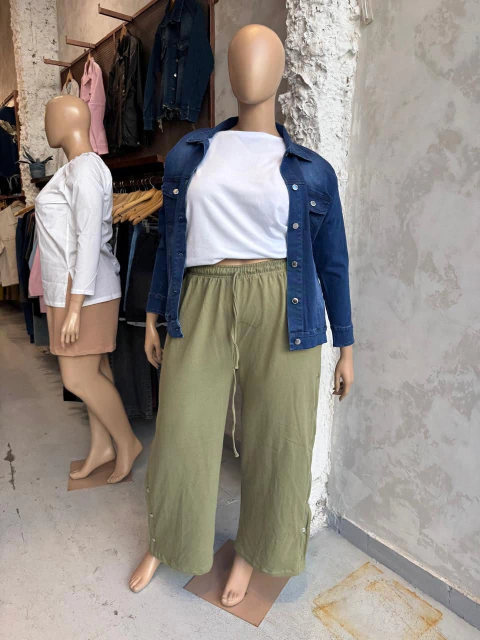 Pantalón rústico con broches y elastico en la cintura verde militar claro - comprar online