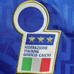 Camiseta retro Italia 1995 (importada) en internet