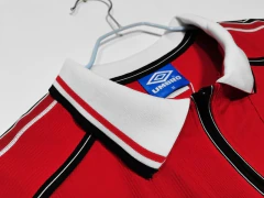 Camiseta retro Manchester United 1998 importada en internet