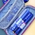Estojo organizador com canetas de insulina em tons de azul e detalhes coloridos.
