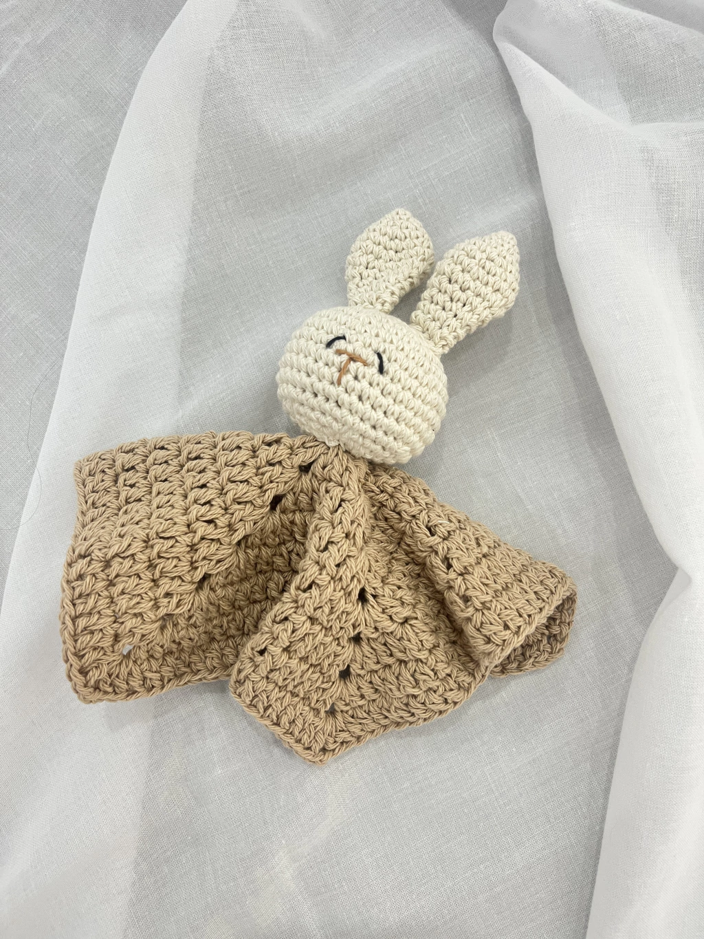 MUÑEQUITO DE APEGO - CONEJO