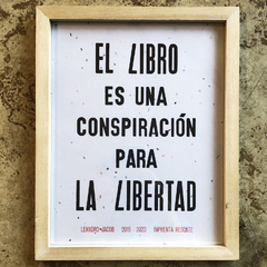 Enmarcado El libro es una conspiración - comprar online
