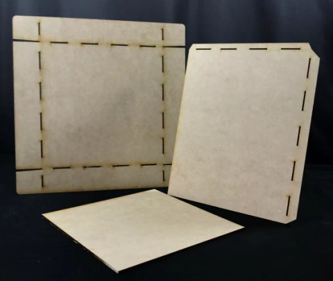 MOLDE - CAJA 22x22X27 CON TAPA