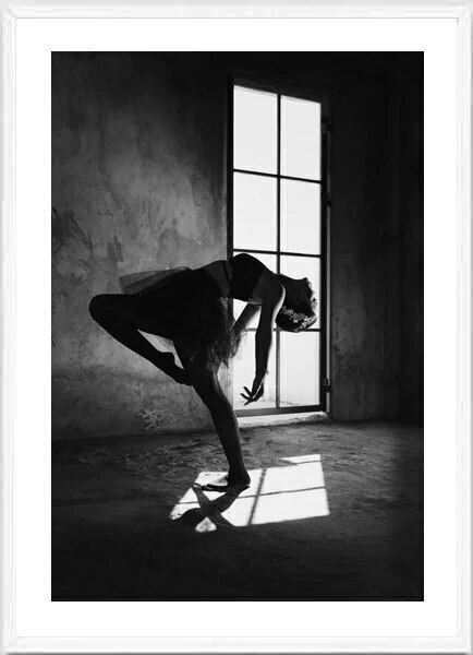 (1536) BALLET DANCER