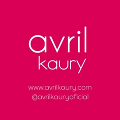 Conjunto de puntilla. Corpiño triangulito taza soft sin push up y cola less. Art 1003 - Kaury Store