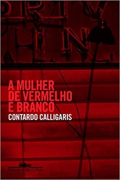 A mulher de vermelho e branco