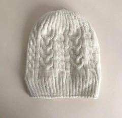GORRO TRENZADO C/PIEL (06289) - ALMACÉN DE MEDIAS