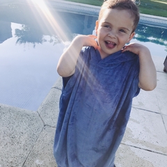 TOALLON PONCHO NIÑO (00109) en internet