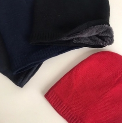 GORRO ROCKY SIN PUÑO C/PELUCHO (06302)