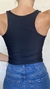 Guaria Verde - Musculosa Escote Cerrado - comprar online