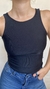 Imagen de Guaria Verde - Musculosa Escote Cerrado