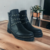 Botas con cintos