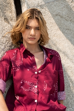 PREORDEN CAMISA - SET ONCA - VALISSE · 100% SILK SCARVES · A PIECE OF ART ·