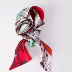 BANDANA TWILLY ROJO INTENSO - VALISSE · 100% SILK SCARVES · A PIECE OF ART ·