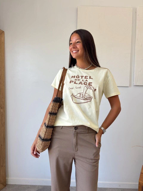 Remera HOTEL (020626)