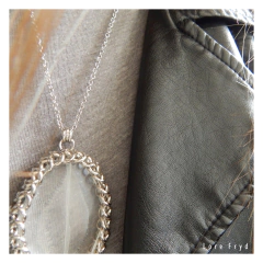 COLGANTE IRENE en internet