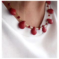 COLLAR JOAQUINA RED en internet