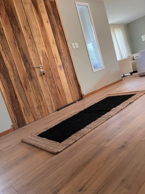 ALFOMBRA NEGRA YUTE GRUESO 80 X 200 - comprar online