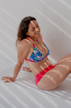 Bikini triangulito Estampado Caracola azul y fucsia - comprar online