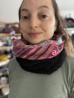 cuello RETORTUÑO negro en internet