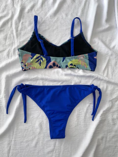 Imagen de Bikini Azul Geo, corpiño breteles regulables