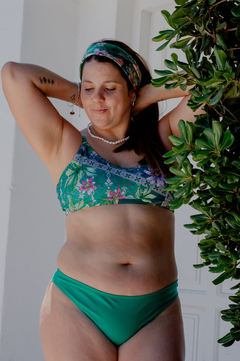 Bikini estampado Indu Verde, corpiño breteles regulables