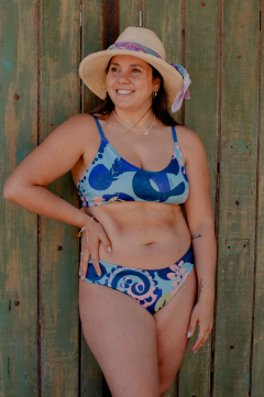 Bikini Azul Geo, corpiño breteles regulables en internet