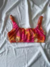 Corpiño escote cuadrado. Fucsia