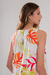 Imagen de BLUS2502 Blusa de poplin estampado doble volado abotonada