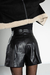 SHOR0862 Short simil cuero con pinzas y pasacinto - comprar online