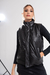 CHAL0019 Chaleco puffer simil cuero - Indumentaria Wassa