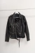 CUER00M9 Campera simil cuero con detalles oversize en internet
